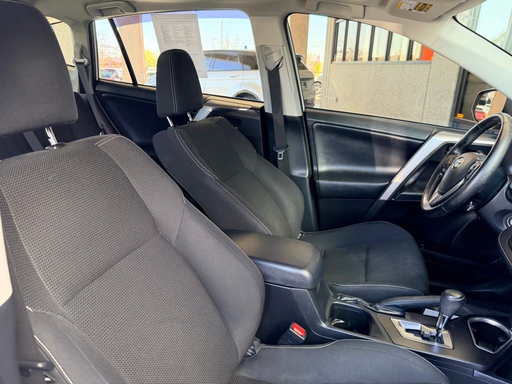 2016 Toyota Rav4 Image 20