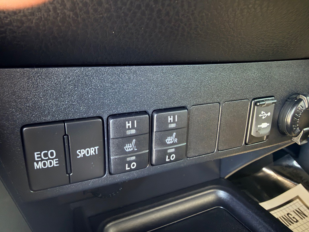 2014 Toyota Rav4 Image 12