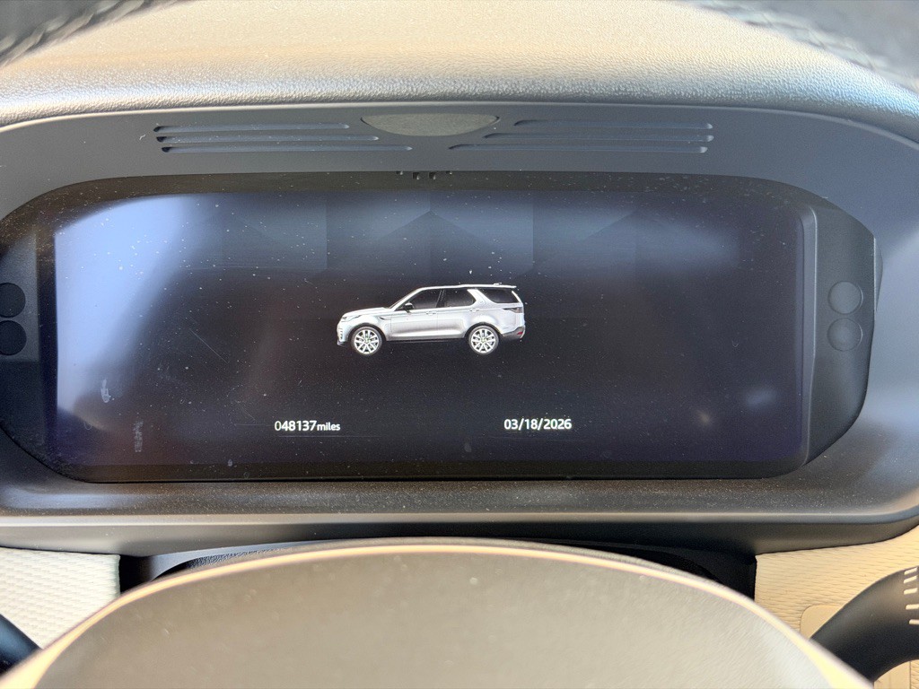 2021 Land Rover Discovery Image 10