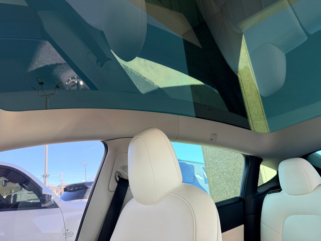 2021 Tesla Model Y Image 15