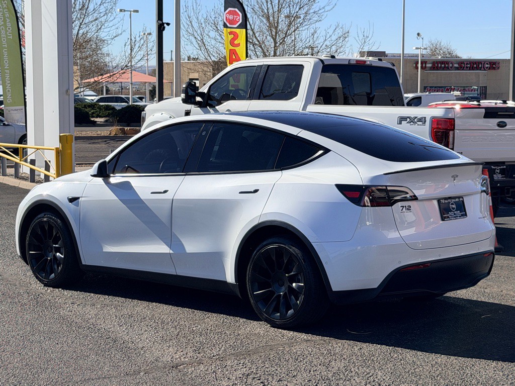 2021 Tesla Model Y Image 30