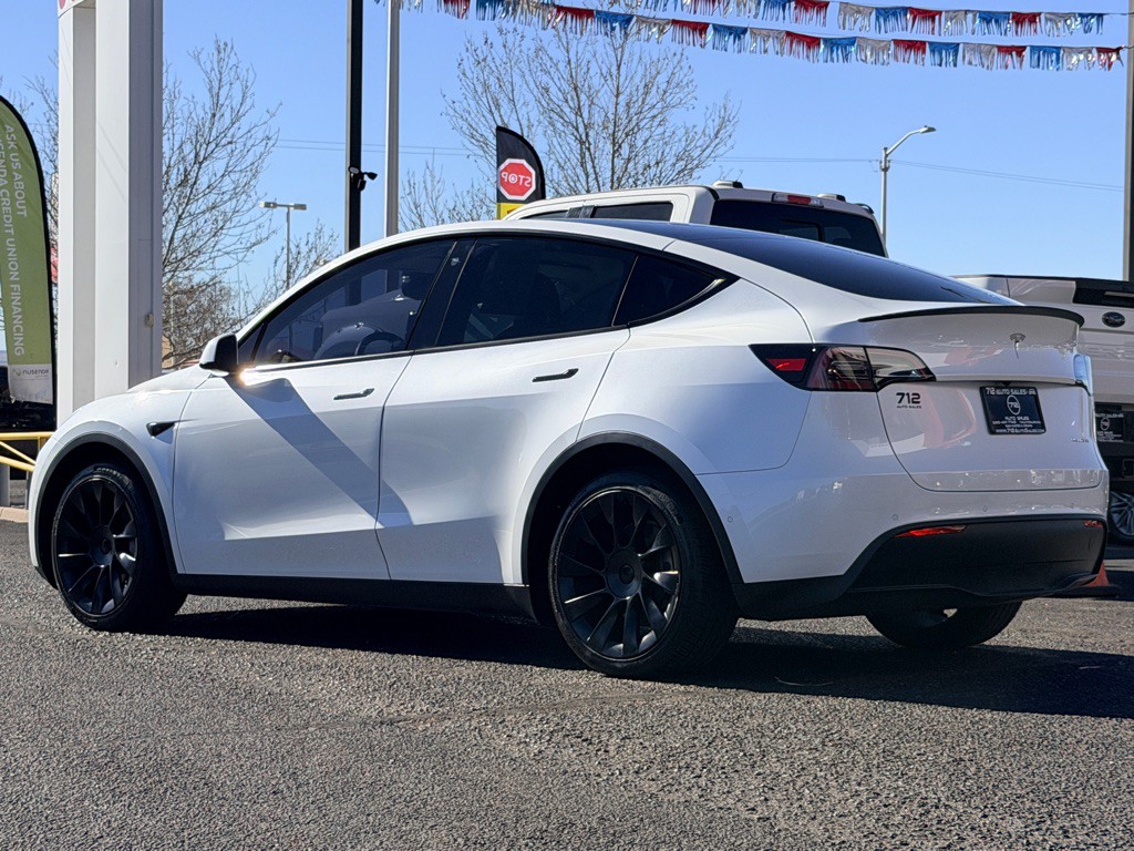 2021 Tesla Model Y Image 31