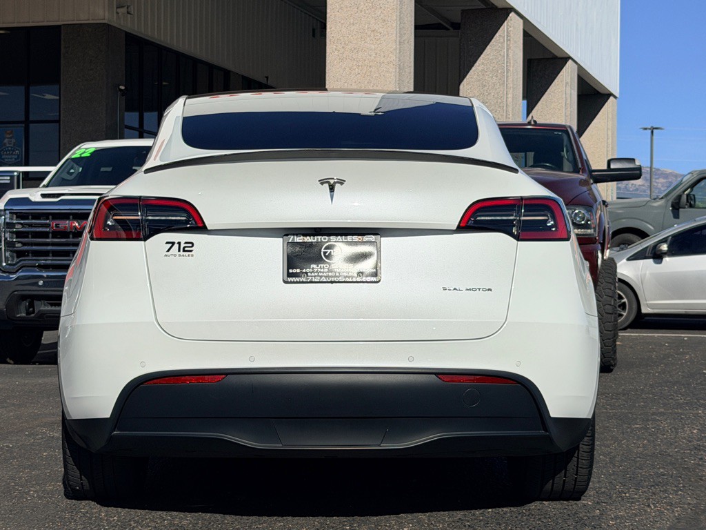 2021 Tesla Model Y Image 34