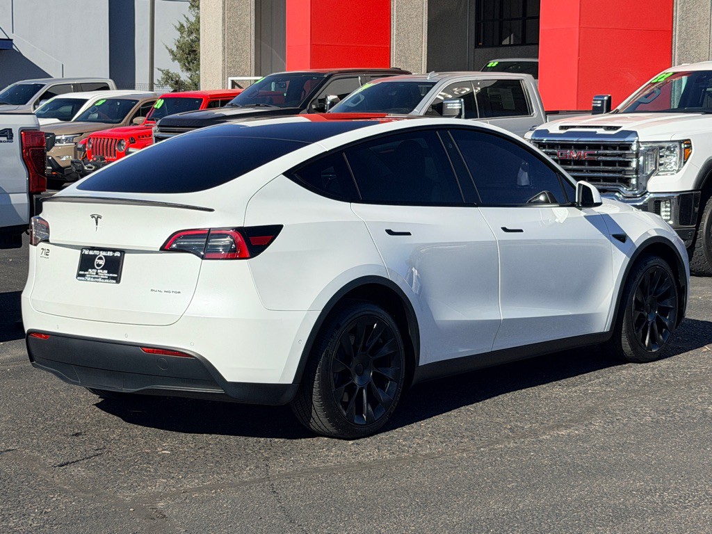 2021 Tesla Model Y Image 35
