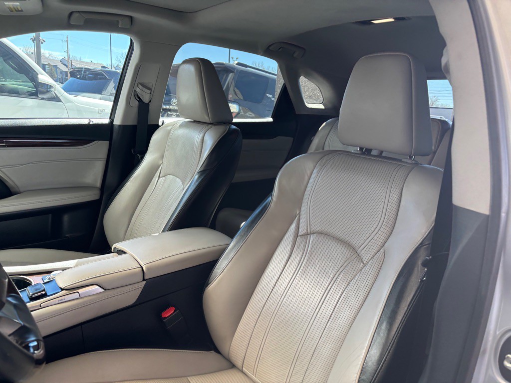 2016 Lexus RX Image 6