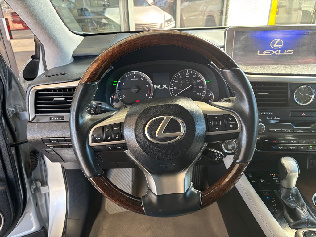 2016 Lexus RX Image 10