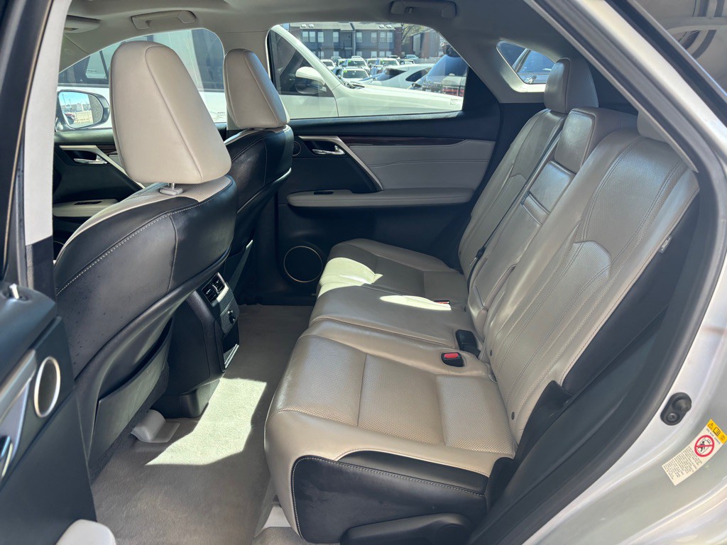 2016 Lexus RX Image 21