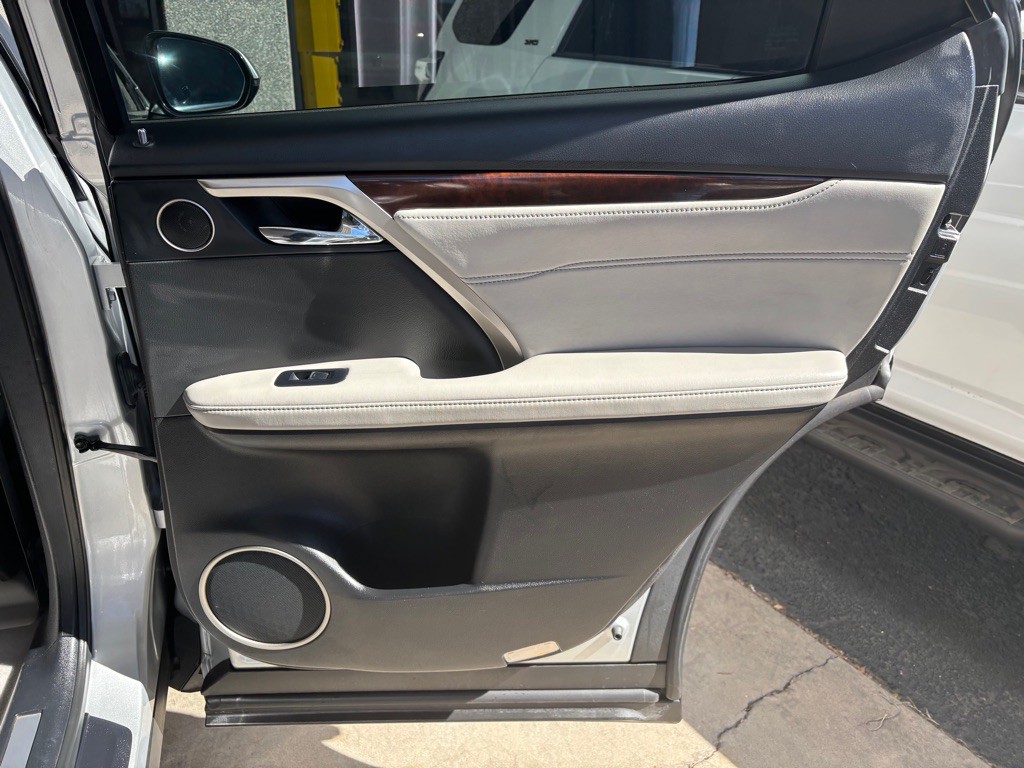 2016 Lexus RX Image 31