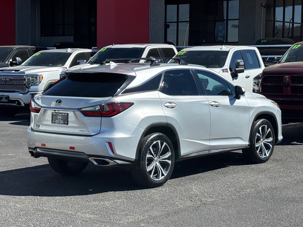 2016 Lexus RX Image 40