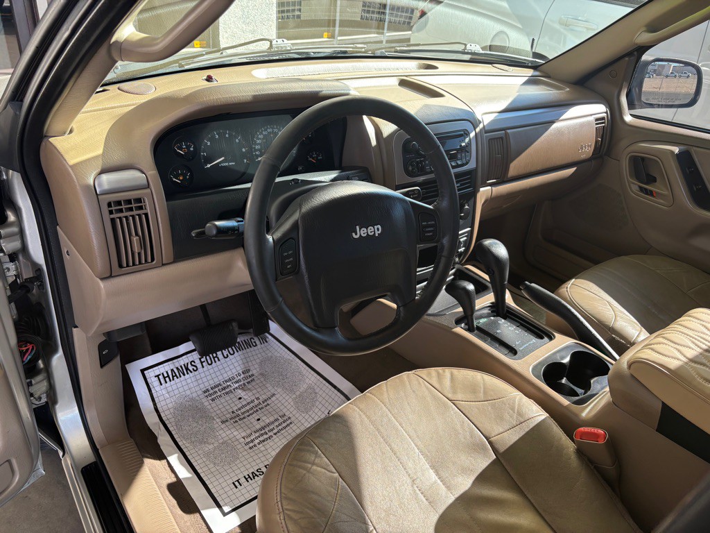 2004 Jeep Grand Cherokee Image 7