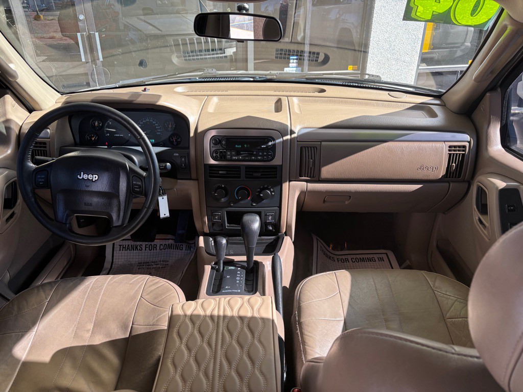 2004 Jeep Grand Cherokee Image 12