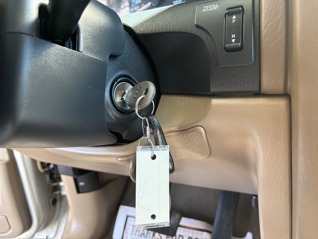 2004 Jeep Grand Cherokee Image 16