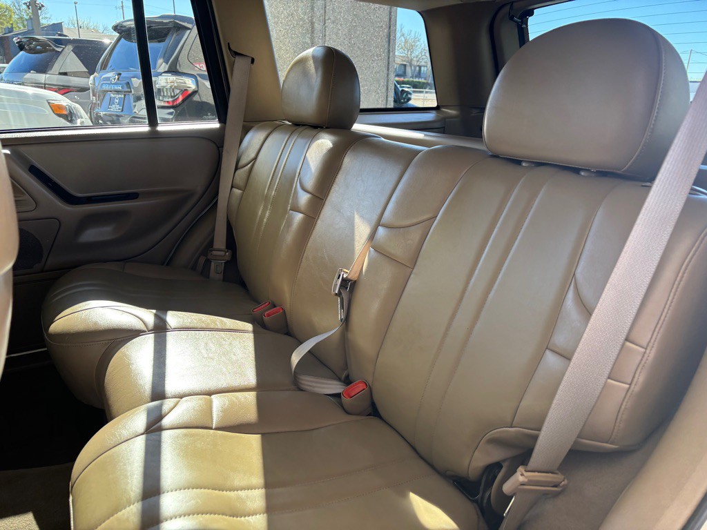 2004 Jeep Grand Cherokee Image 19