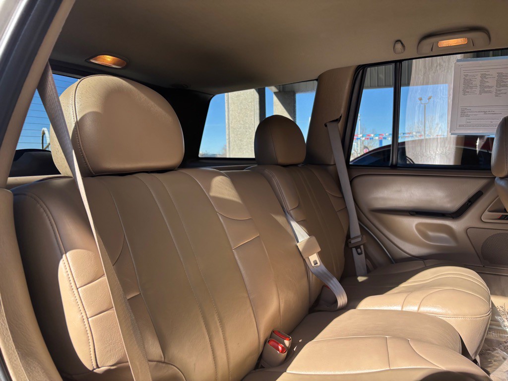2004 Jeep Grand Cherokee Image 24