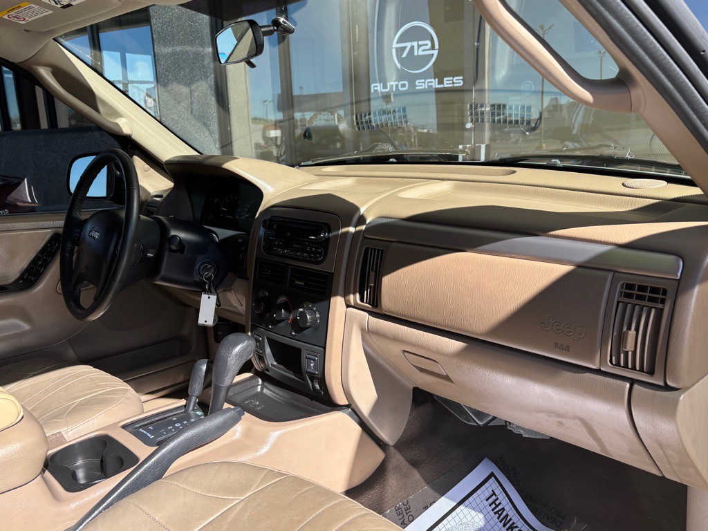 2004 Jeep Grand Cherokee Image 29