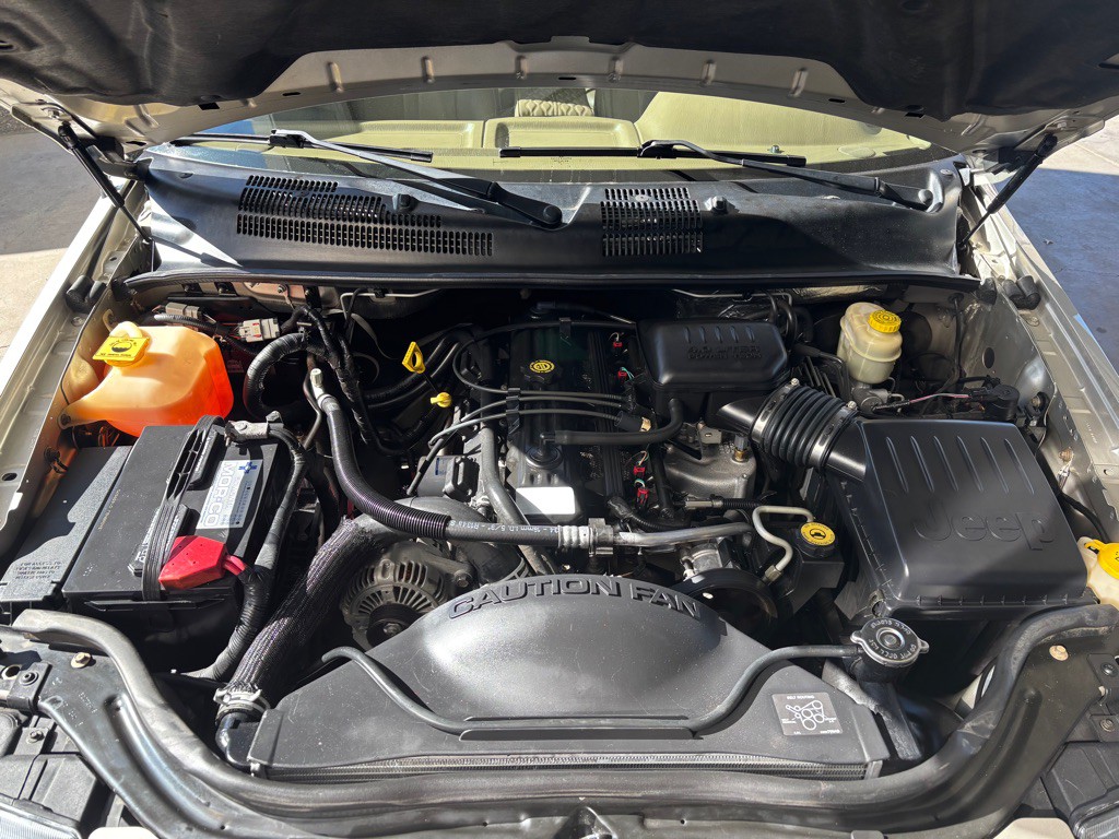 2004 Jeep Grand Cherokee Image 47