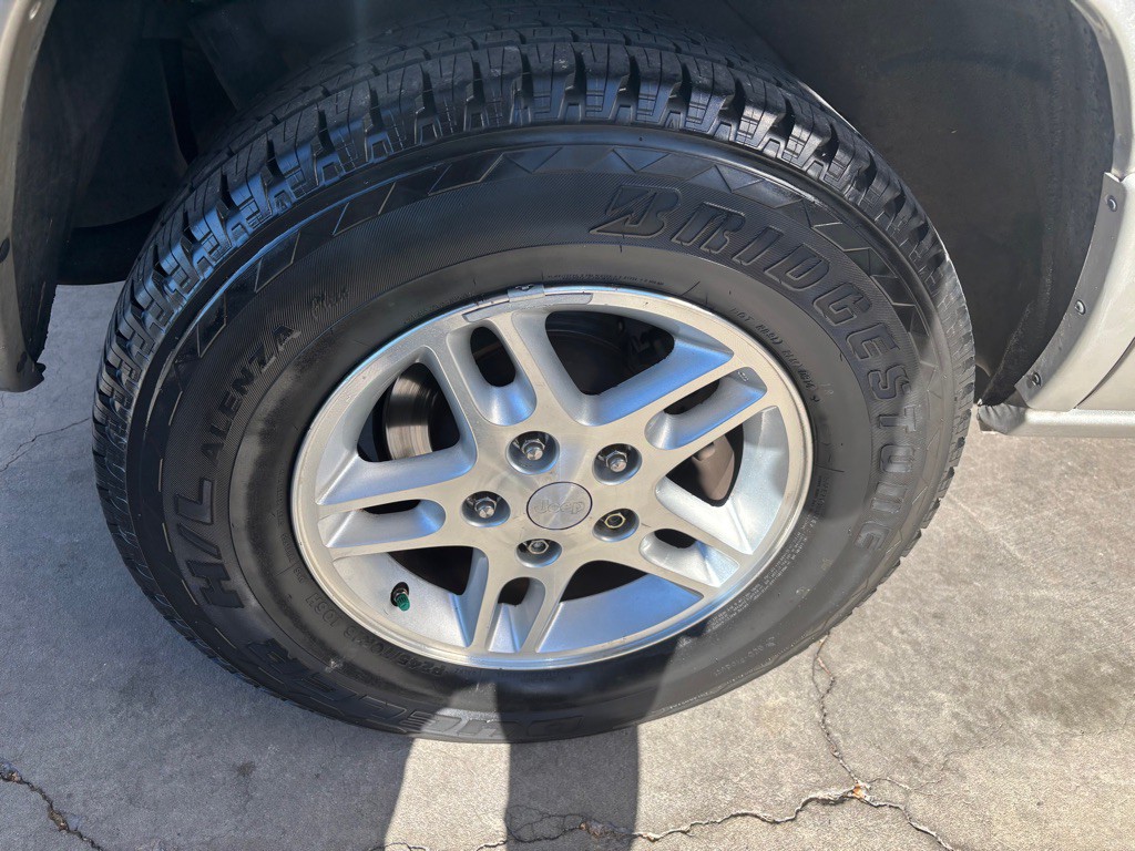 2004 Jeep Grand Cherokee Image 51