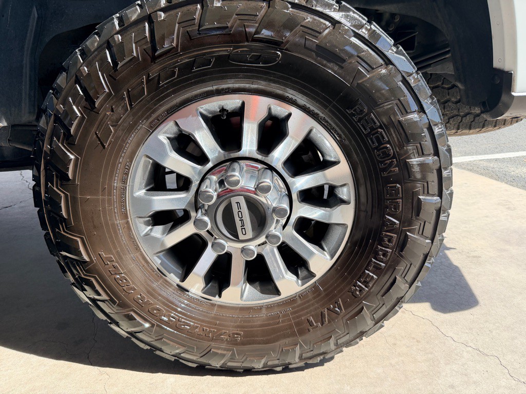 2022 Ford F-250 Image 40