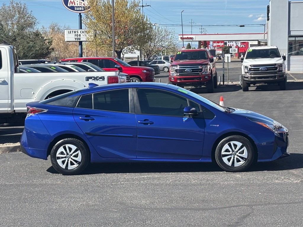 2016 Toyota Prius Image 3