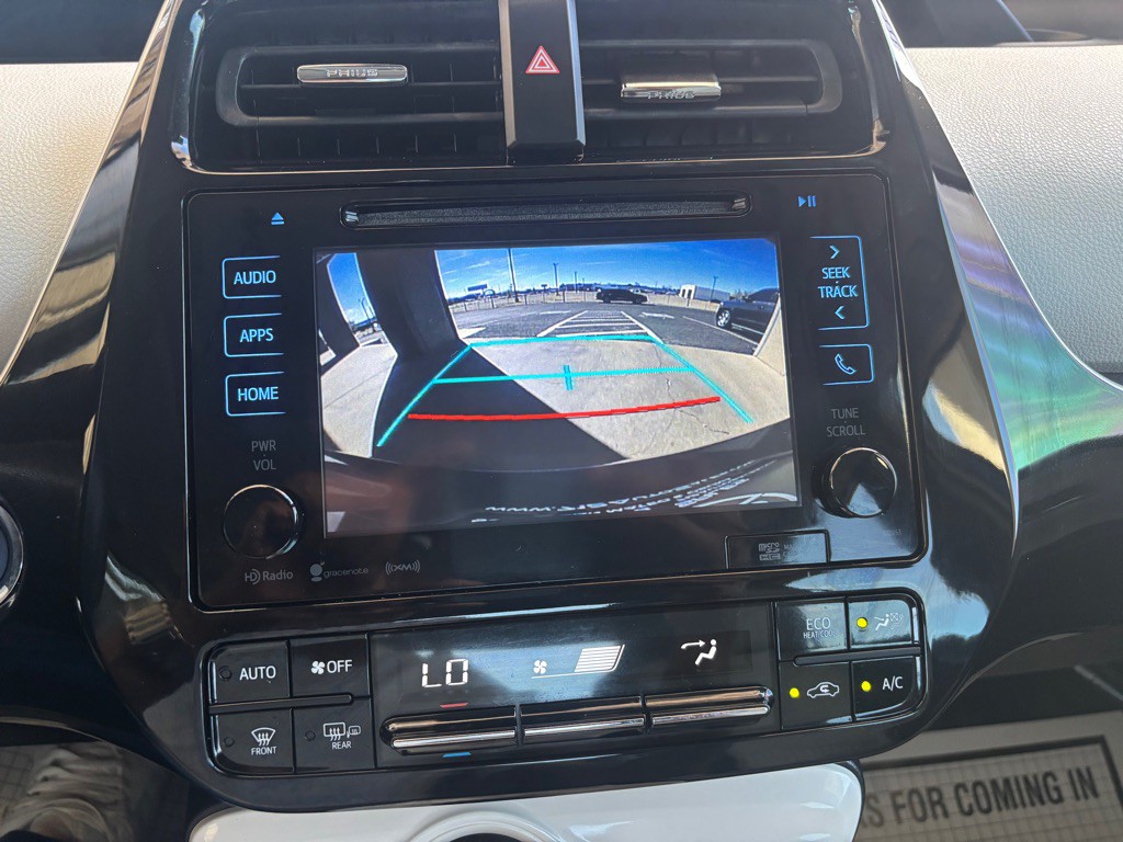 2016 Toyota Prius Image 12