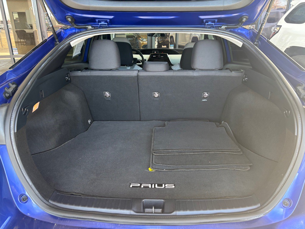 2016 Toyota Prius Image 22