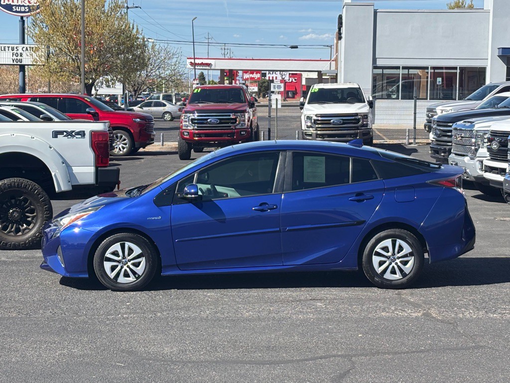 2016 Toyota Prius Image 35