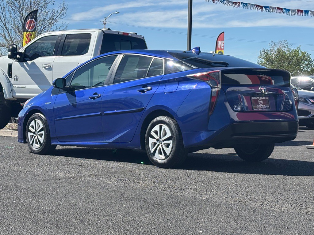 2016 Toyota Prius Image 38