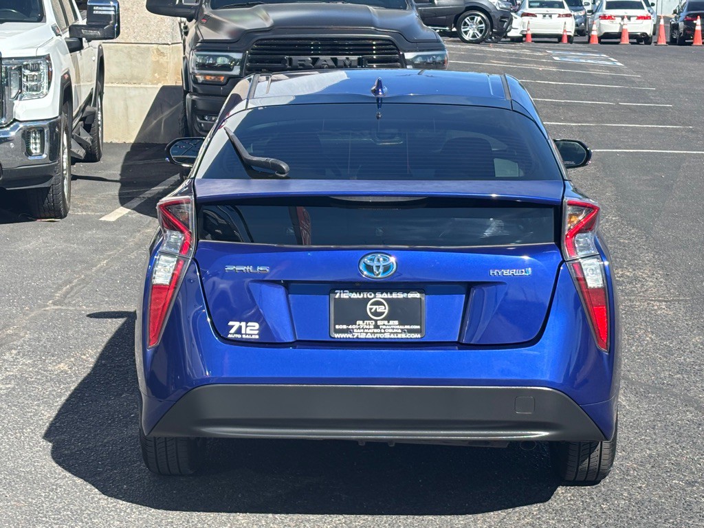 2016 Toyota Prius Image 39