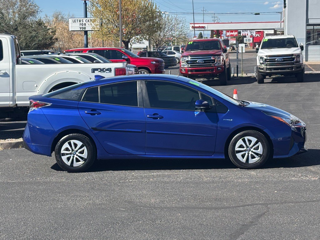 2016 Toyota Prius Image 43