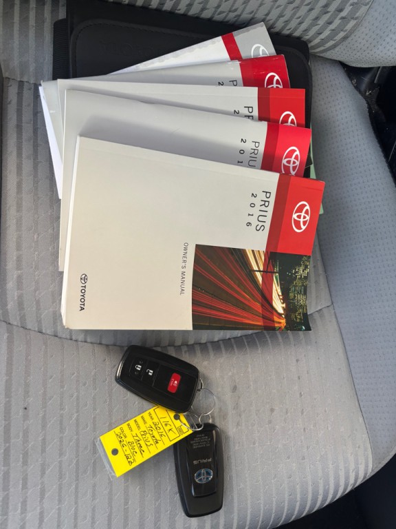 2016 Toyota Prius Image 52