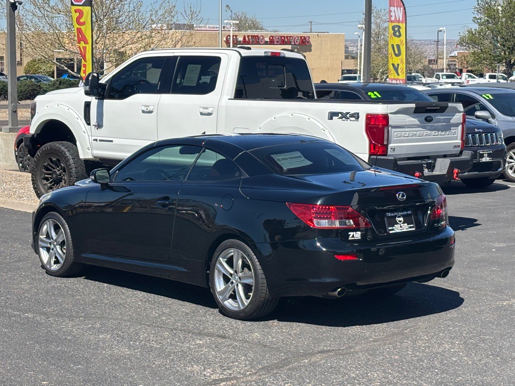 2014 Lexus IS Image 38