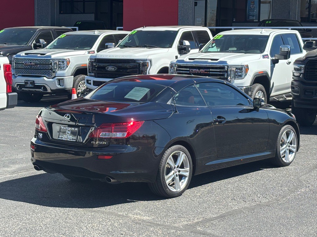 2014 Lexus IS Image 42