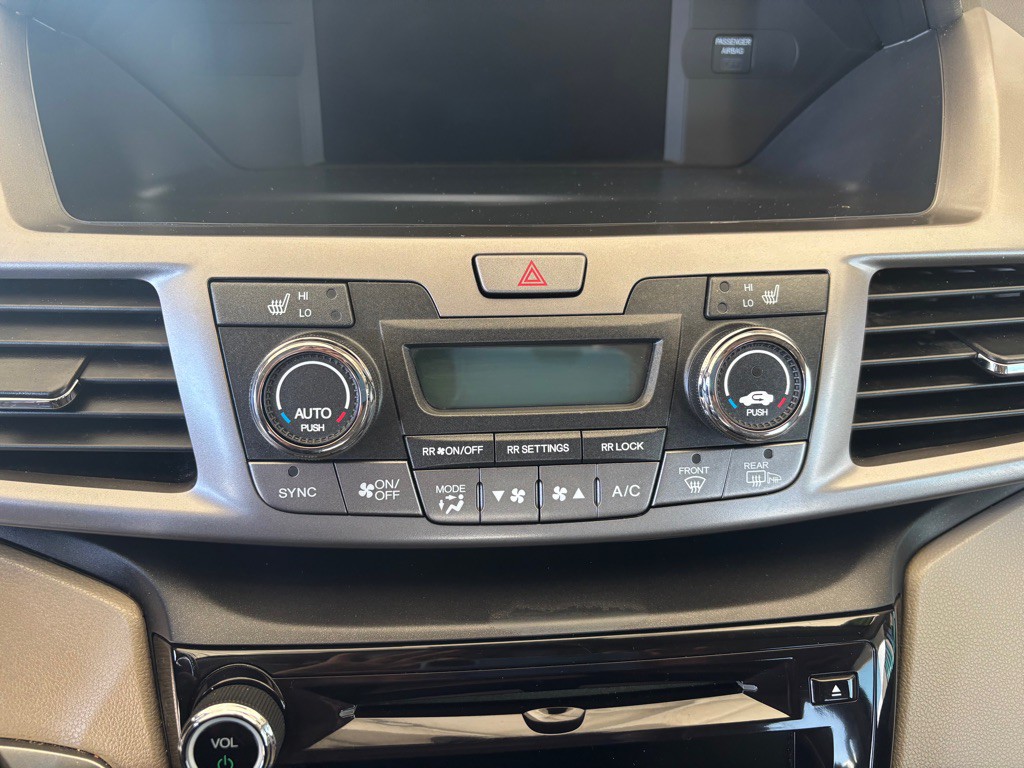 2016 Honda Odyssey Image 15