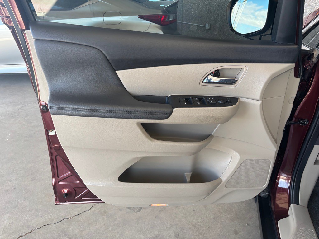 2016 Honda Odyssey Image 20