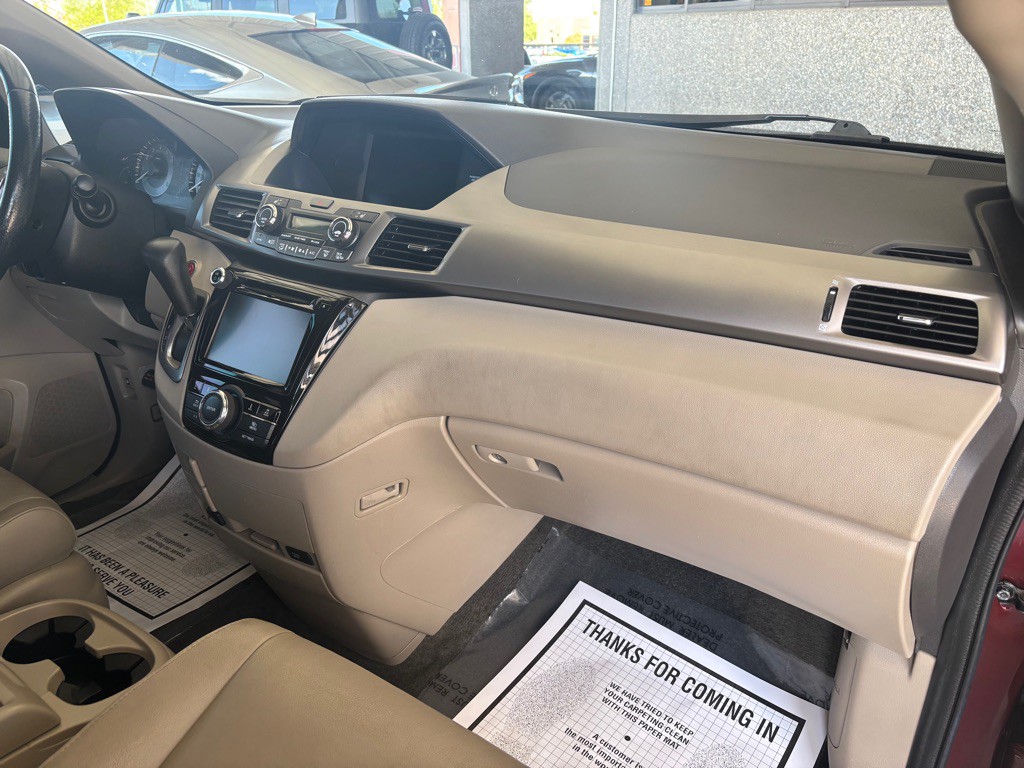 2016 Honda Odyssey Image 37