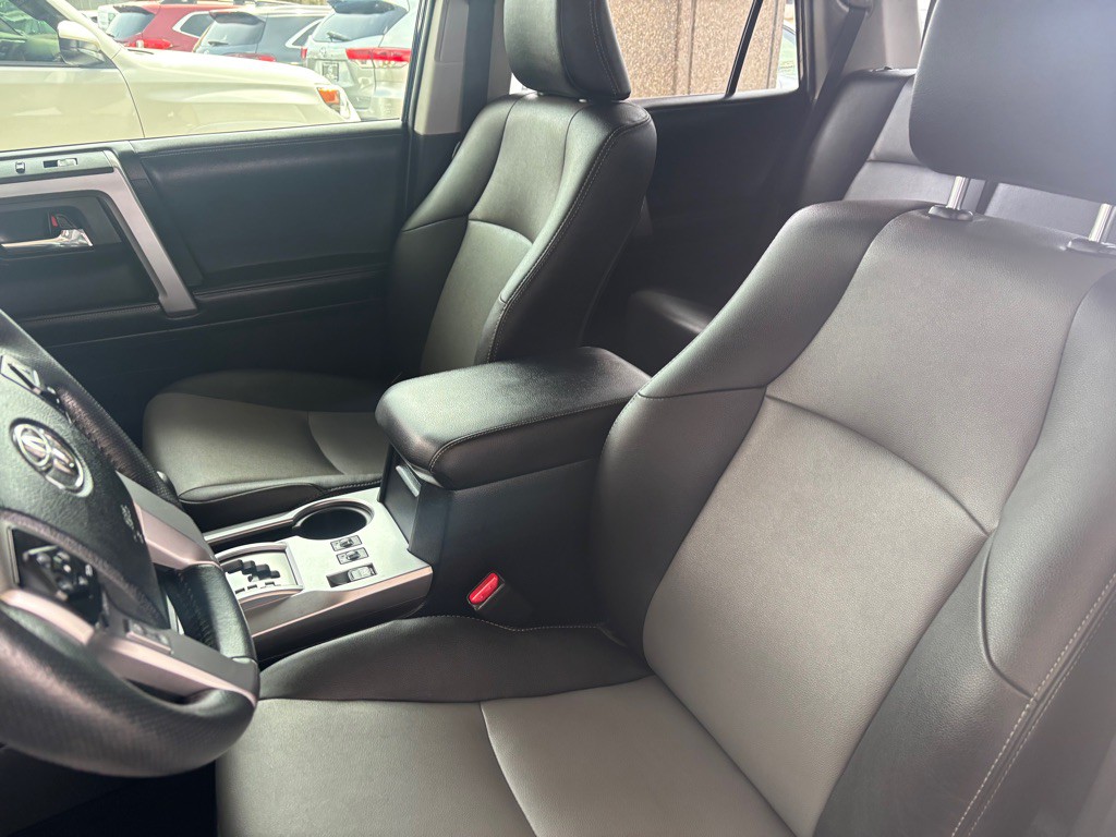 2019 Toyota 4Runner Image 6