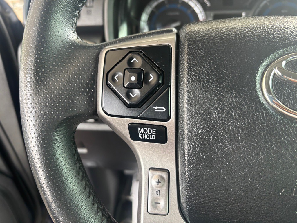 2019 Toyota 4Runner Image 18