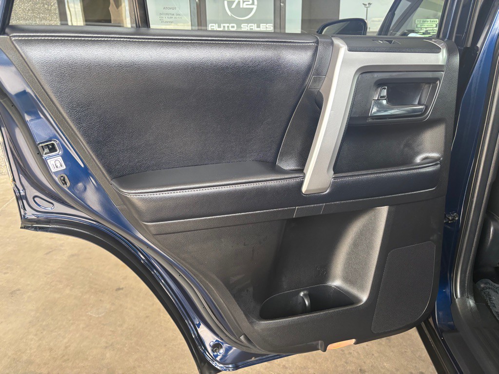 2019 Toyota 4Runner Image 27