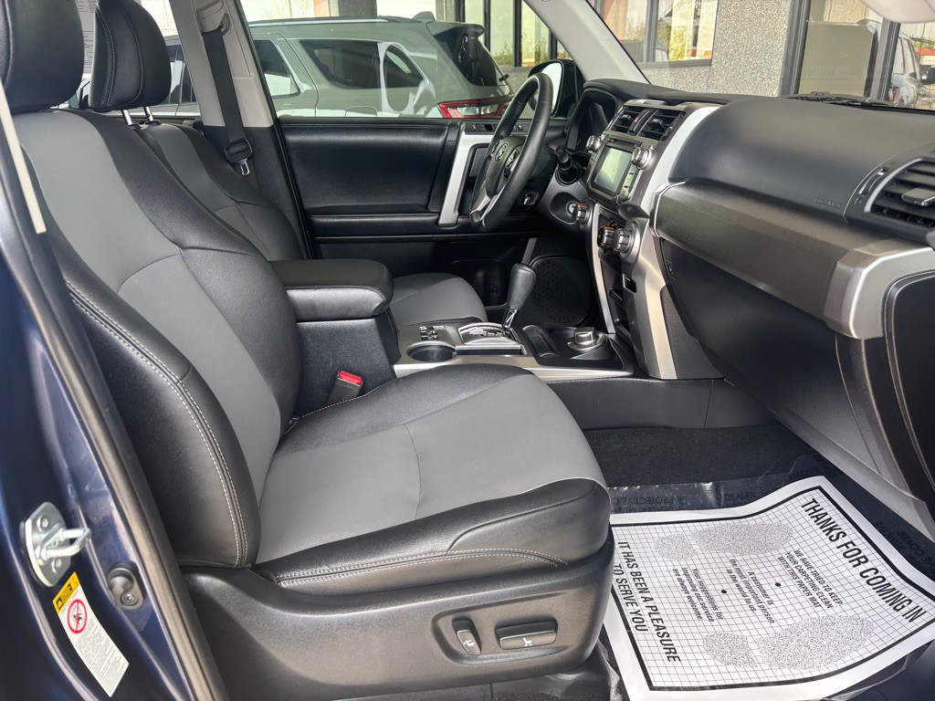 2019 Toyota 4Runner Image 34