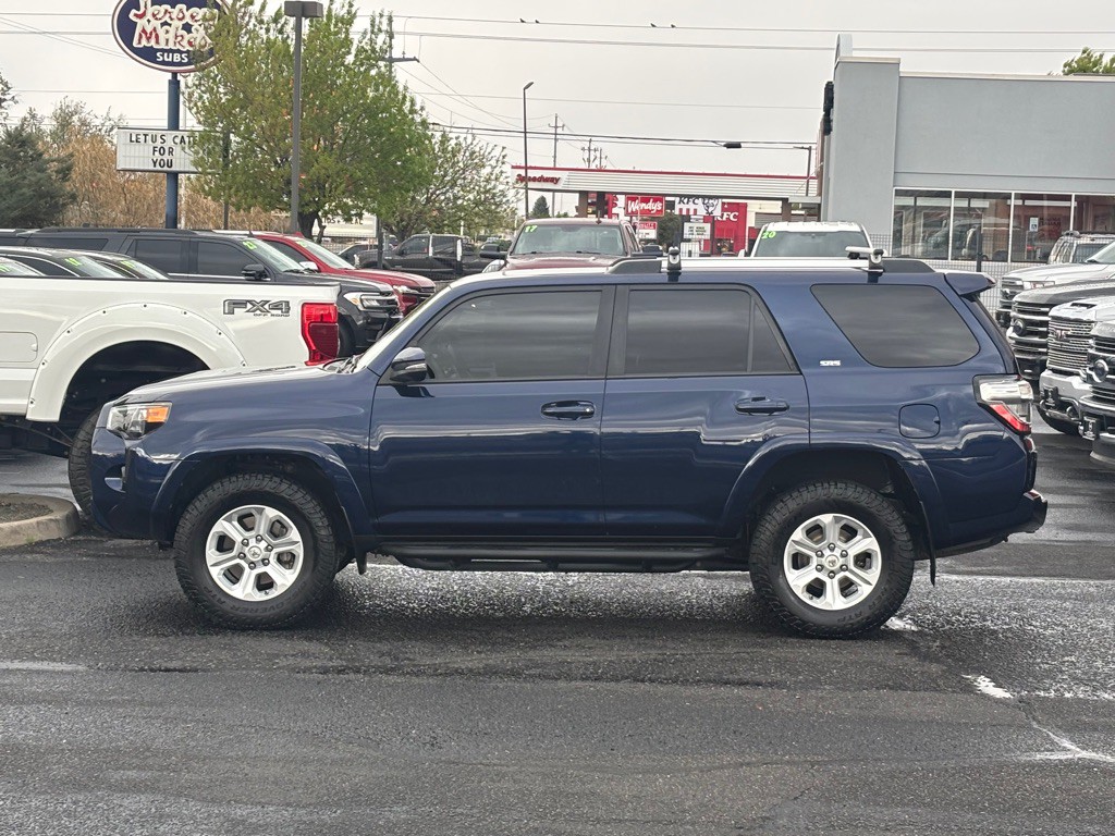 2019 Toyota 4Runner Image 2