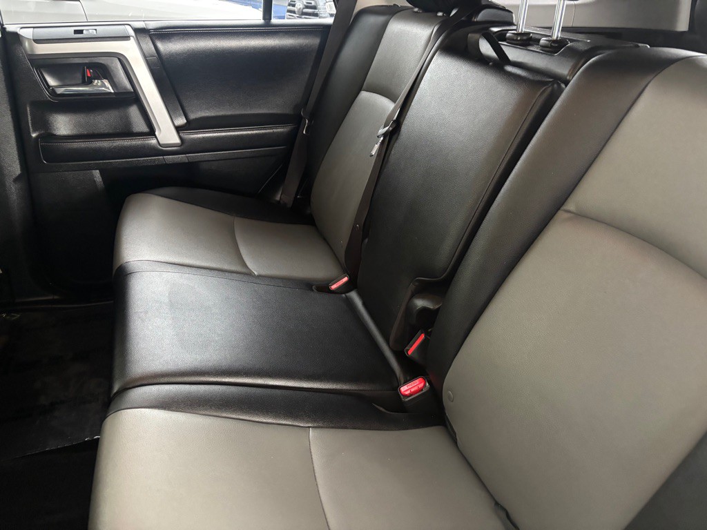 2019 Toyota 4Runner Image 24