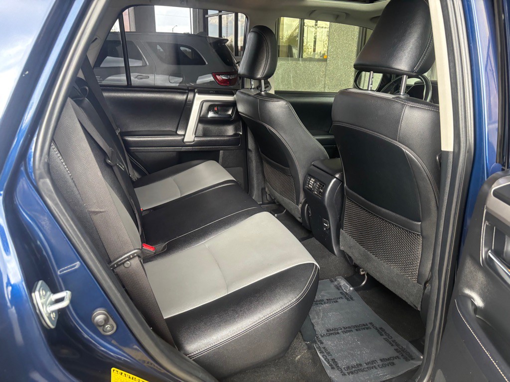 2019 Toyota 4Runner Image 31