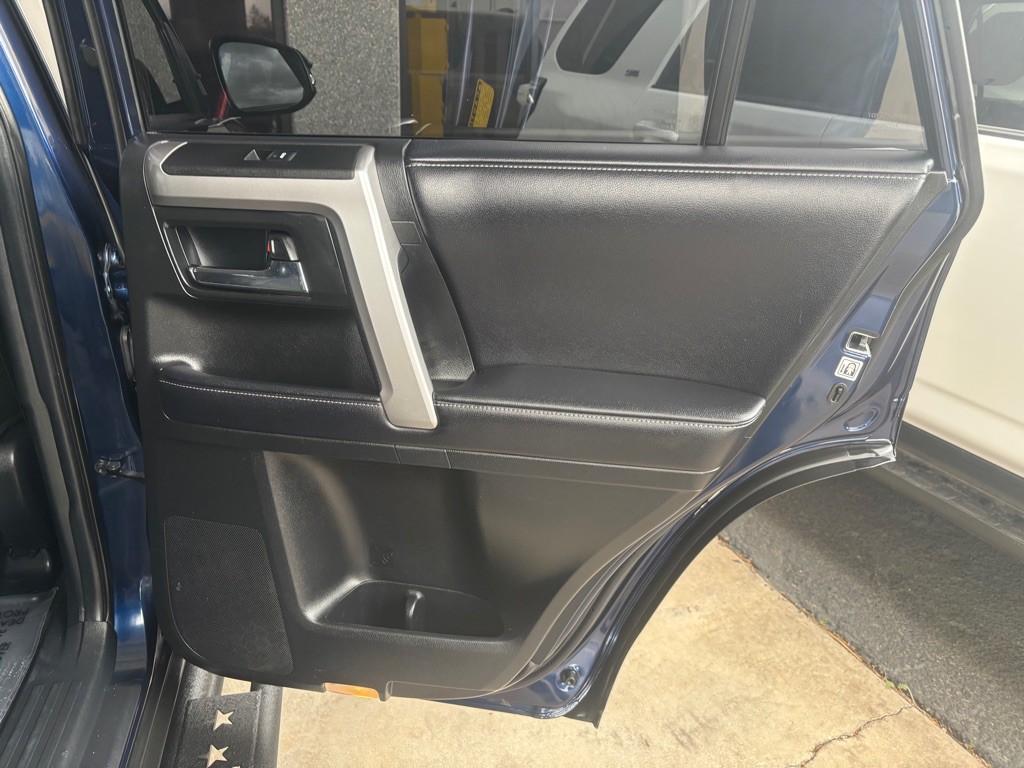 2019 Toyota 4Runner Image 34