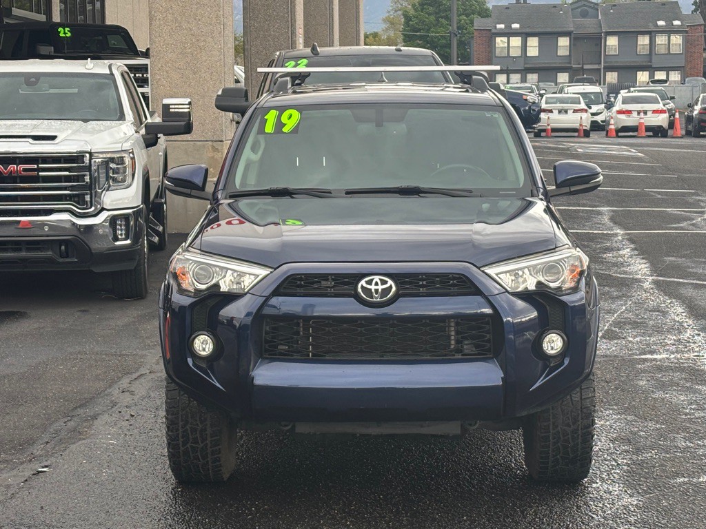 2019 Toyota 4Runner Image 39