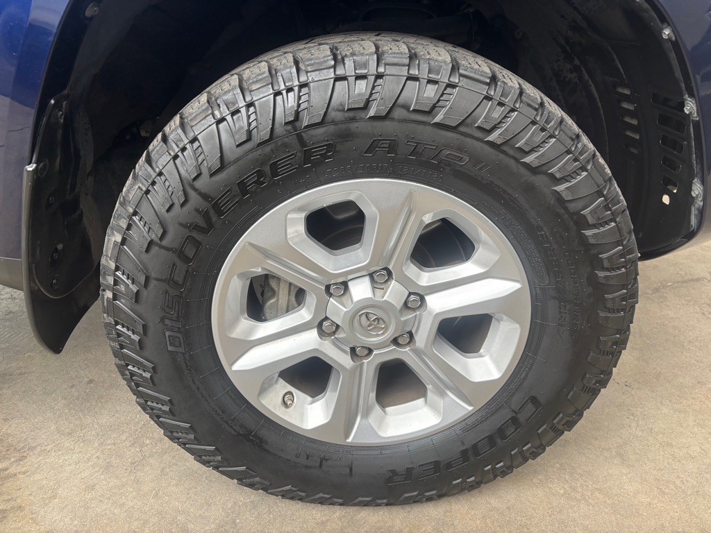 2019 Toyota 4Runner Image 57