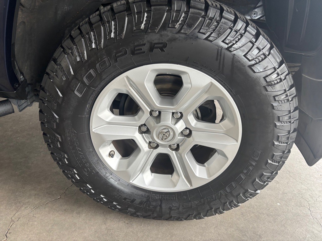 2019 Toyota 4Runner Image 59