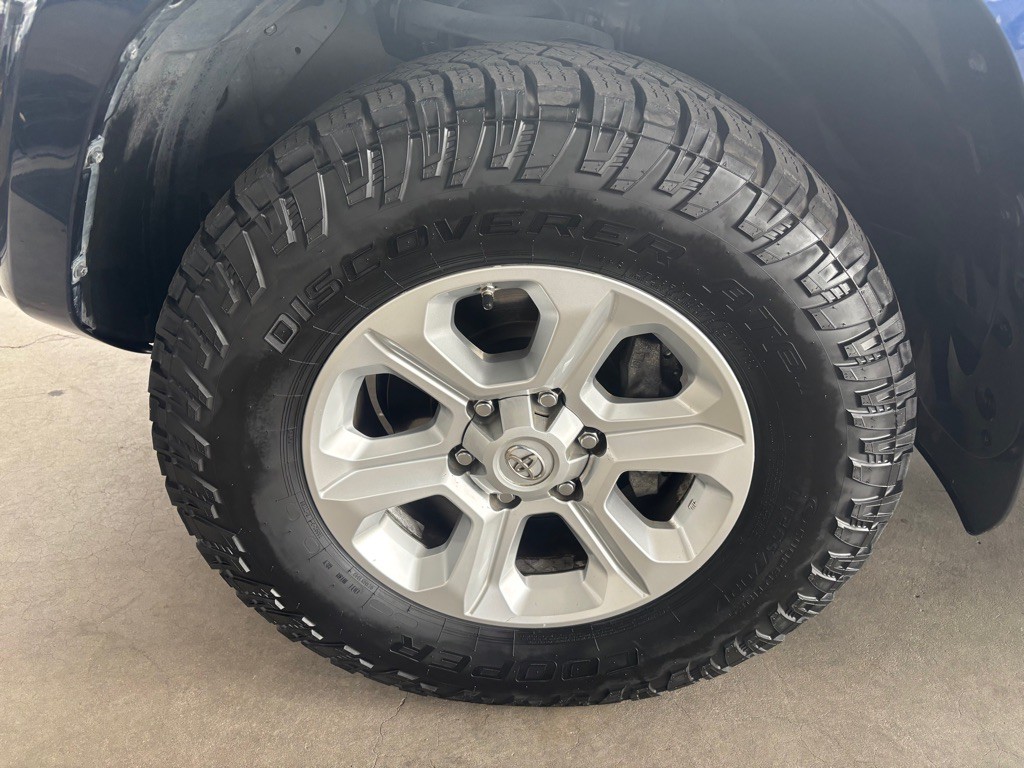 2019 Toyota 4Runner Image 60