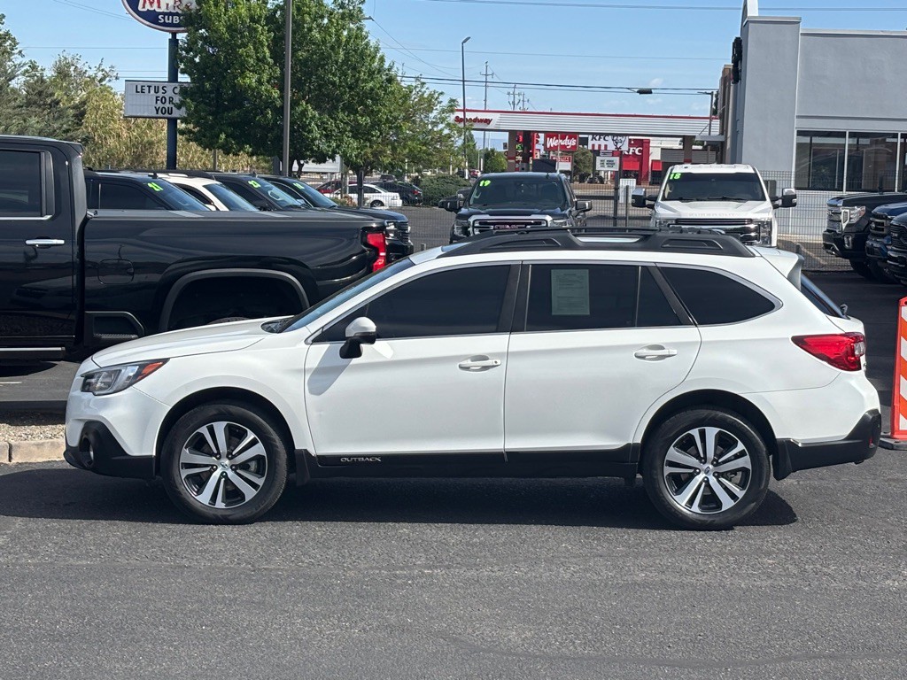 2019 Subaru Outback Image 2