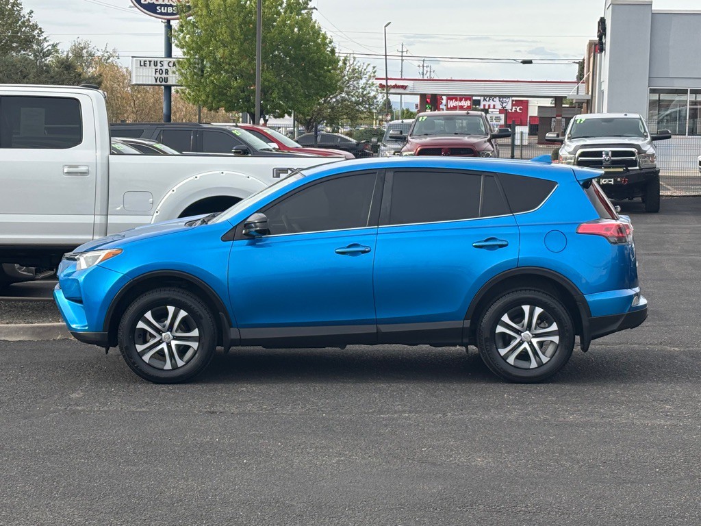 2018 Toyota Rav4 Image 2