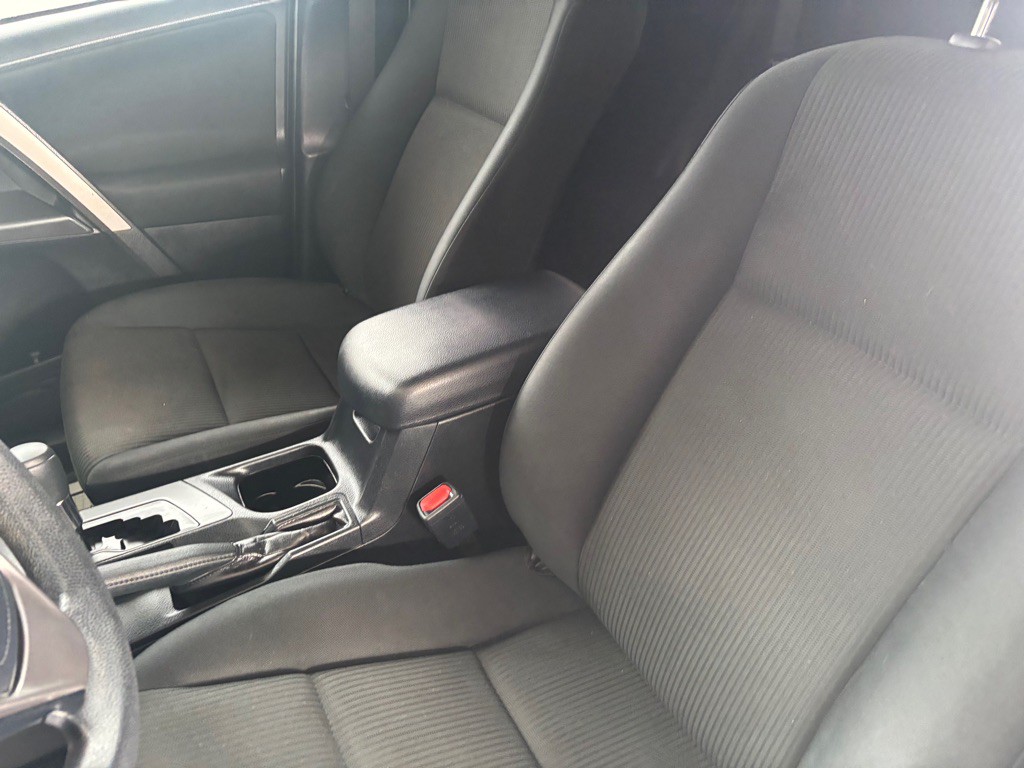 2018 Toyota Rav4 Image 6